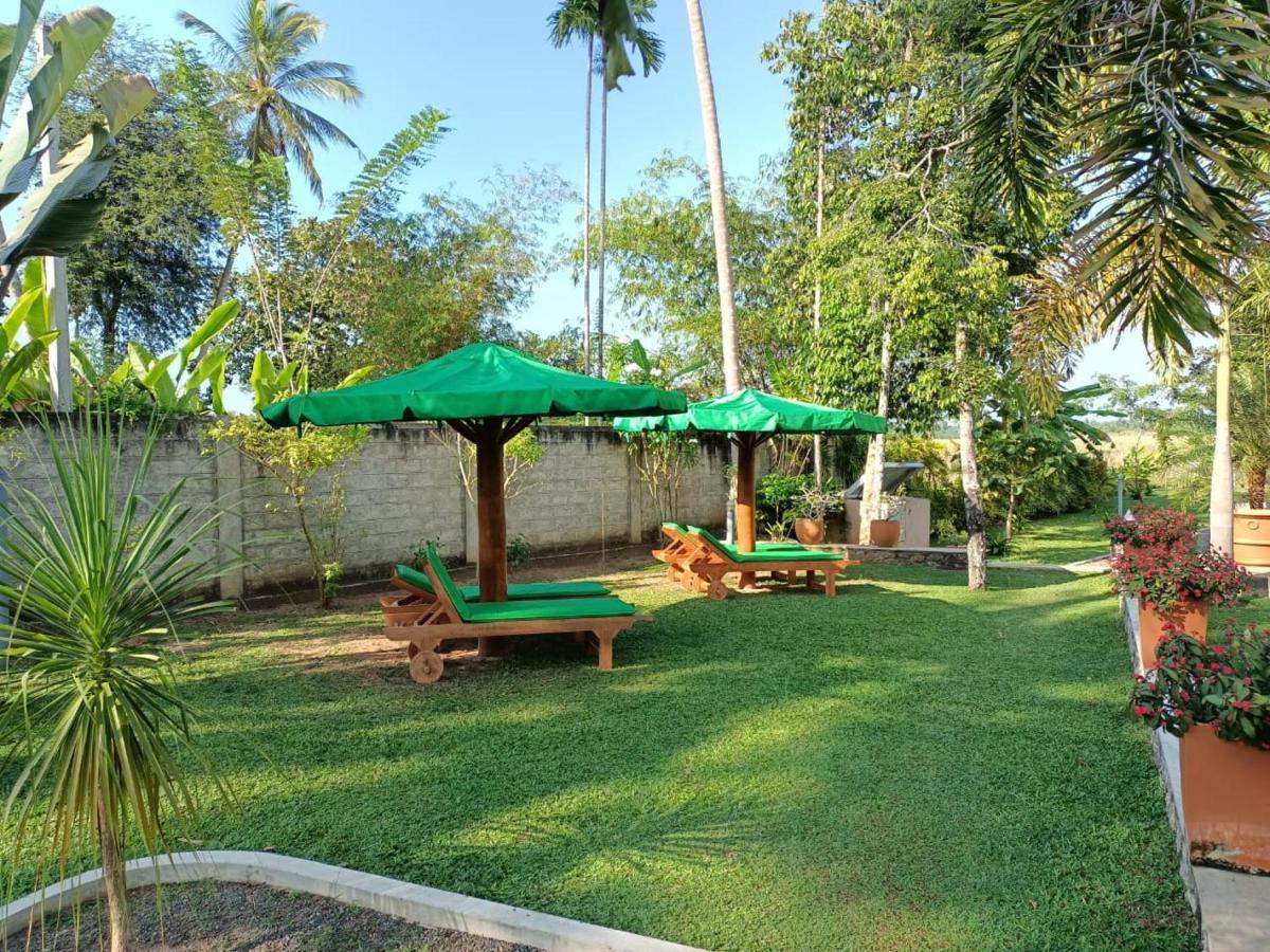 Avalon Village Resort Induruwa Eksteriør bilde