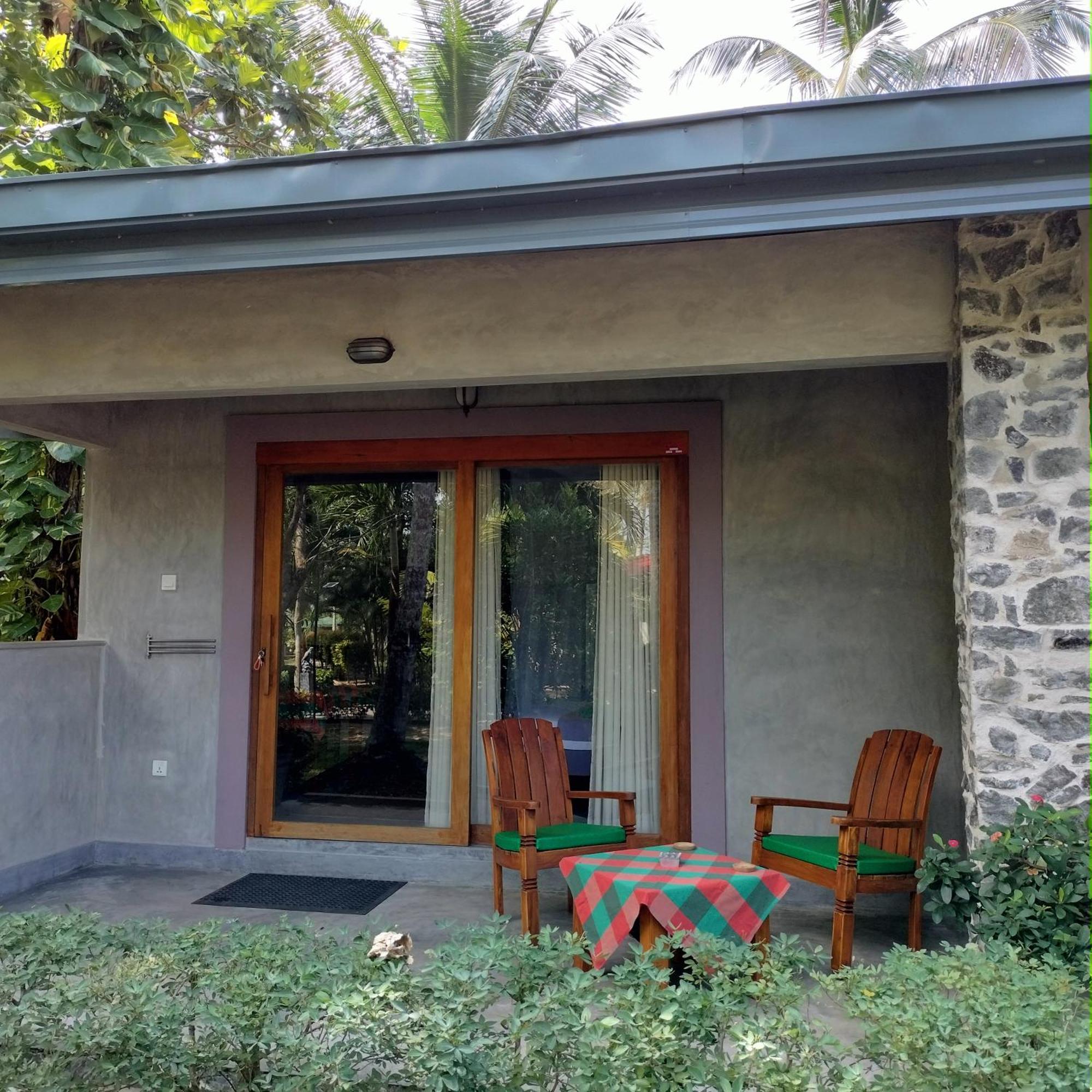 Avalon Village Resort Induruwa Eksteriør bilde