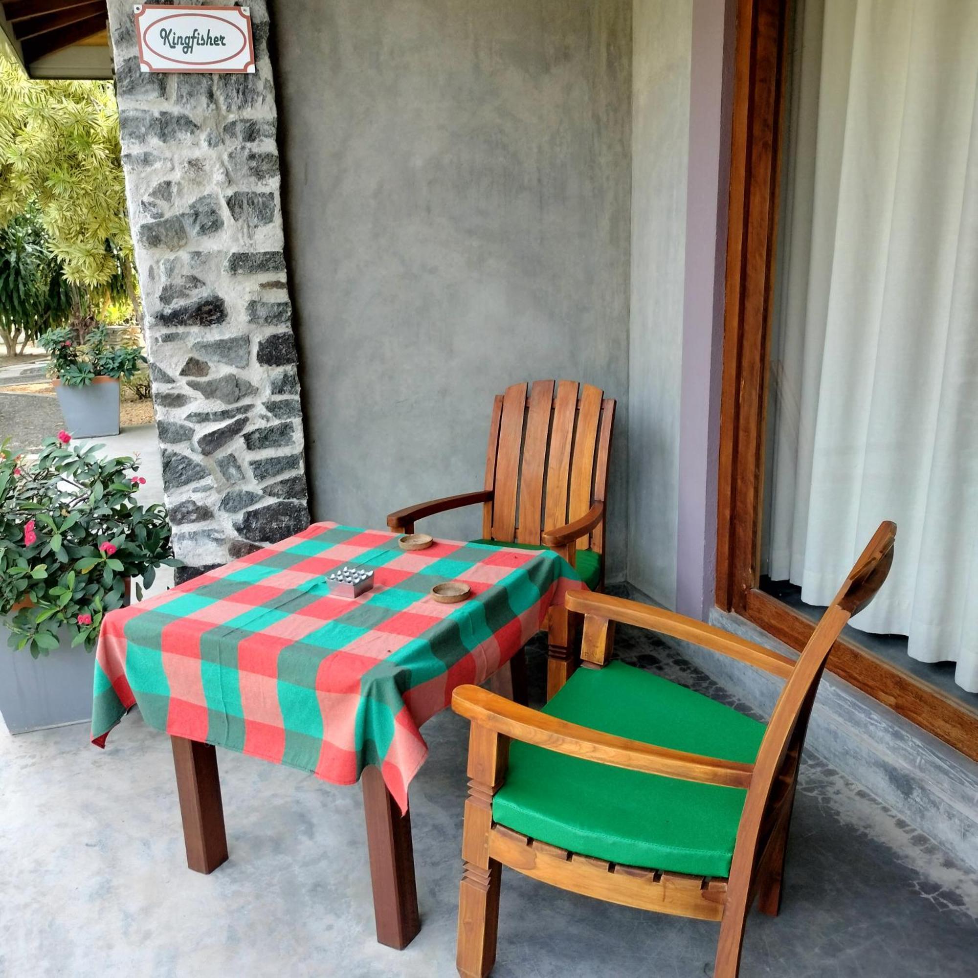 Avalon Village Resort Induruwa Eksteriør bilde