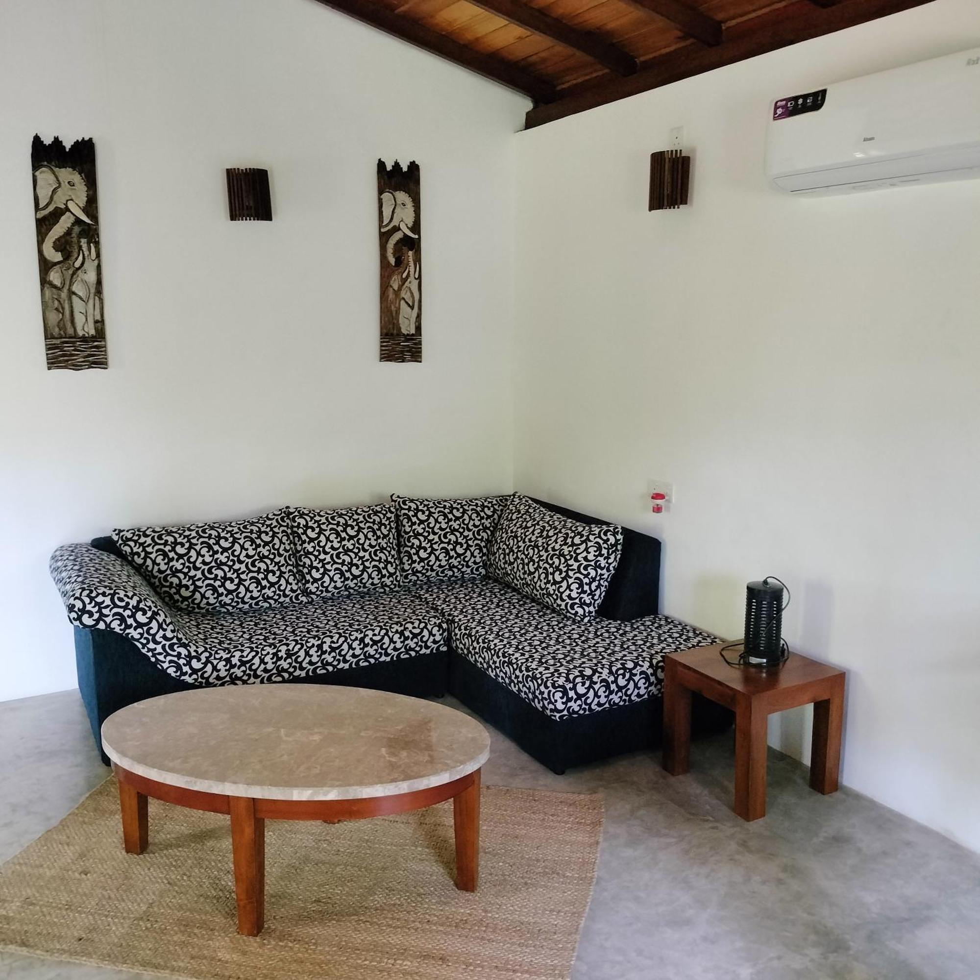 Avalon Village Resort Induruwa Eksteriør bilde